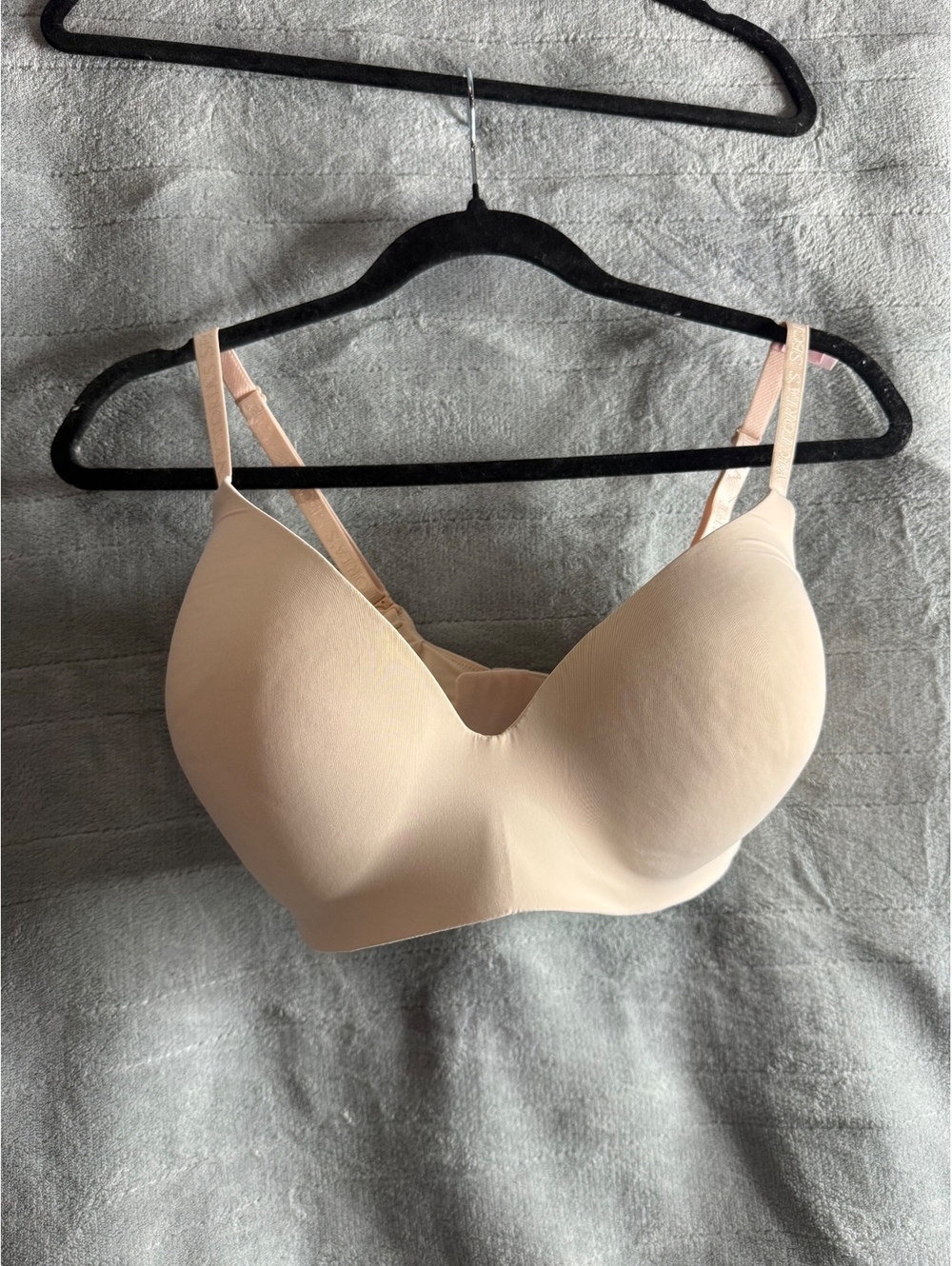 Victoria’s Secret The T-Shirt Lightly Lined Wireless Bra 36DDD Logo Strap NWT